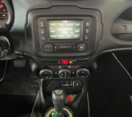 imagem-https://www.socarrao.com.br/sc-vehicle-images-prod/3782341/1789151492023-8468422_33_B_26493c76dc.jpeg