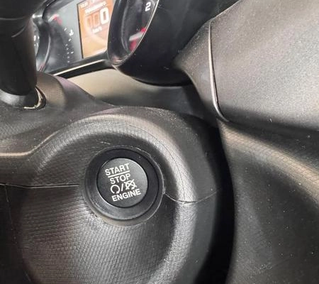 imagem-https://www.socarrao.com.br/sc-vehicle-images-prod/3782390/1789560095055-8468812_18_B_1bd1fbd817.jpeg