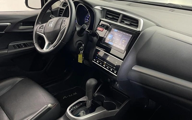imagem-https://www.socarrao.com.br/sc-vehicle-images-prod/3782408/1789559308893-8422621_10_B_456c34dbbd.jpeg
