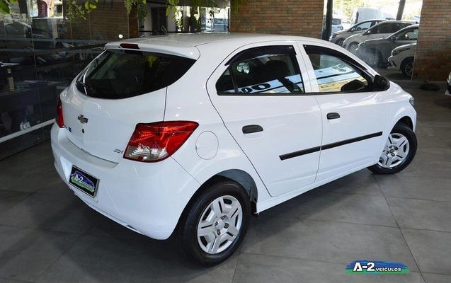 imagem-https://www.socarrao.com.br/sc-vehicle-images-prod/3782458/1789151872200-8468860_2_B_bb5023c42f.jpeg