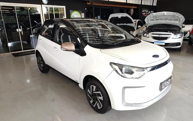 imagem-https://www.socarrao.com.br/sc-vehicle-images-prod/3782508/1789585890948-8205693_12_B_c421103cc6.jpeg