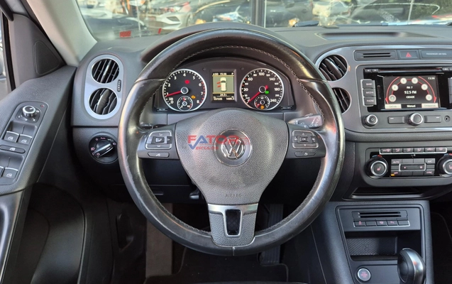 imagem-https://www.socarrao.com.br/sc-vehicle-images-prod/3782745/1789152492063-d2fee3b37e224671937c102f34b6f601_1780001710429.jpg
