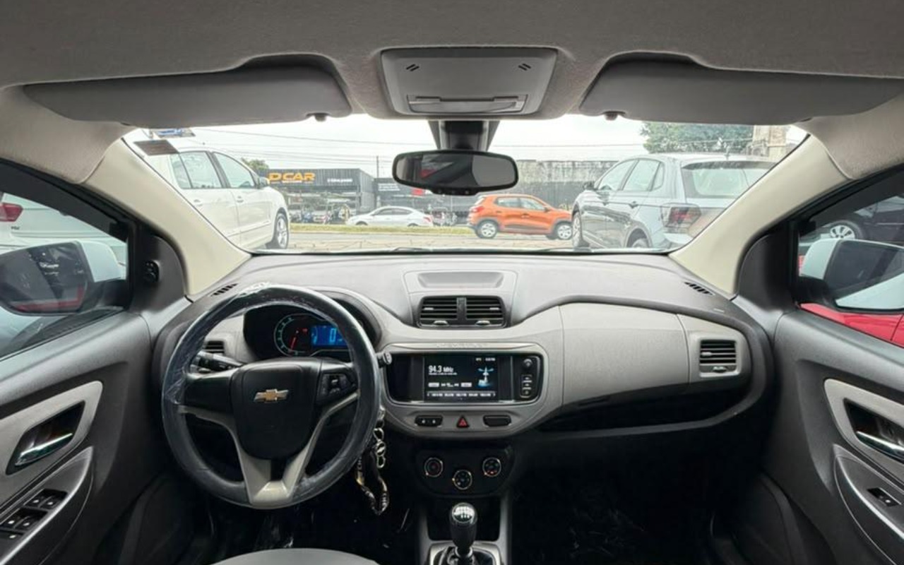 imagem-https://www.socarrao.com.br/sc-vehicle-images-prod/3782754/1789152497646-V2hhdHNBcHAgSW1hZ2UgMjAyNi0wOS0xMSBhdCAxMi4zNy40MyAoNykuanBlZw.jpeg