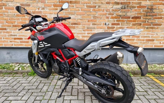 imagem-https://www.socarrao.com.br/sc-vehicle-images-prod/3782771/1789572562534-8468966_6_B_6cf8fb10a9.jpeg