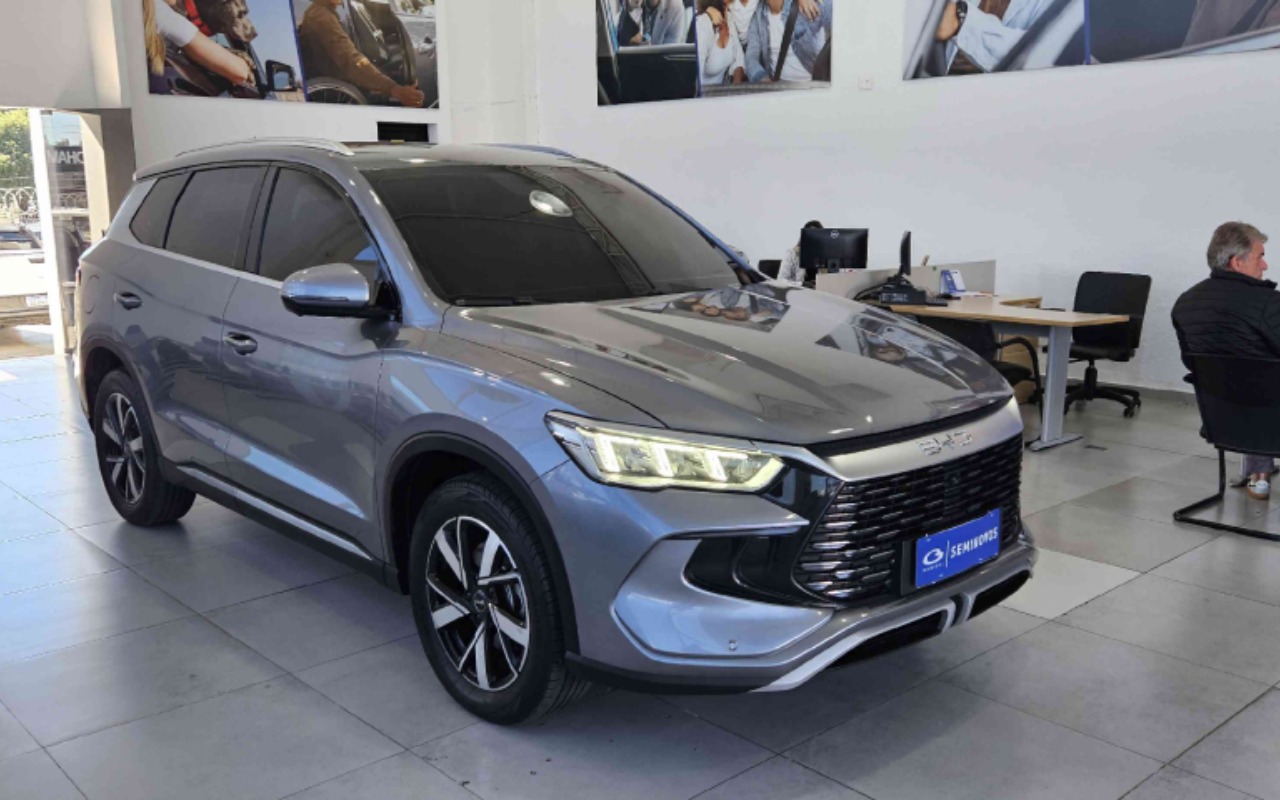 BYD Song Pro 2025 Cinza — foto 1 de 3