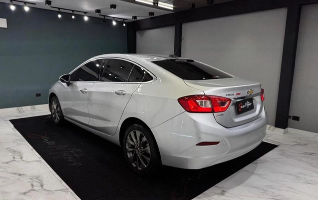imagem-https://www.socarrao.com.br/sc-vehicle-images-prod/3782832/1789152950460-8431286_5_B_d3be1be343.jpeg