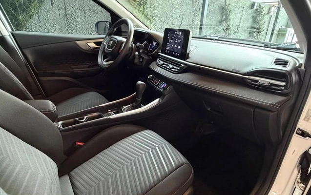 imagem-https://www.socarrao.com.br/sc-vehicle-images-prod/3782834/1789152905918-8465175_13_B_a31e9f9ae0.jpeg