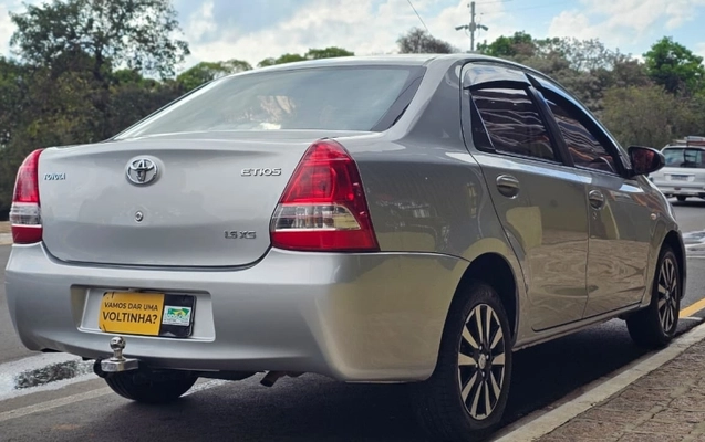 imagem-https://www.socarrao.com.br/sc-vehicle-images-prod/3782836/1789152932379-776fElQrvCddUPJ8CrCUsbHhmWDPMIMN.jpg