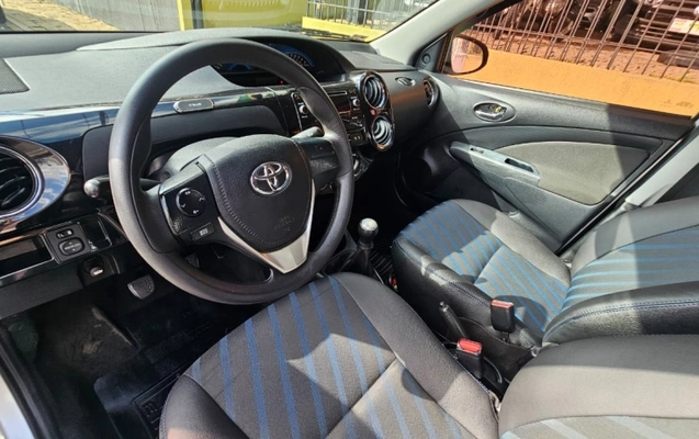 imagem-https://www.socarrao.com.br/sc-vehicle-images-prod/3782836/1789152932394-BBmzbYEyZ5BnShjOdnerYycLNeGCc4SG.jpg