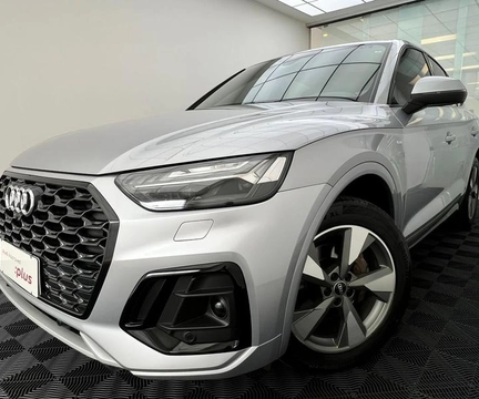 Audi Q5 2022 Prata — foto 1 de 3
