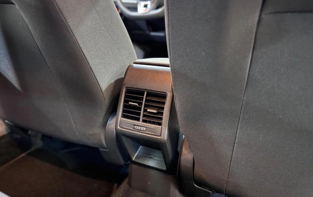 imagem-https://www.socarrao.com.br/sc-vehicle-images-prod/3783129/1789153500966-8468769_7_B_22e9d1712e.jpeg