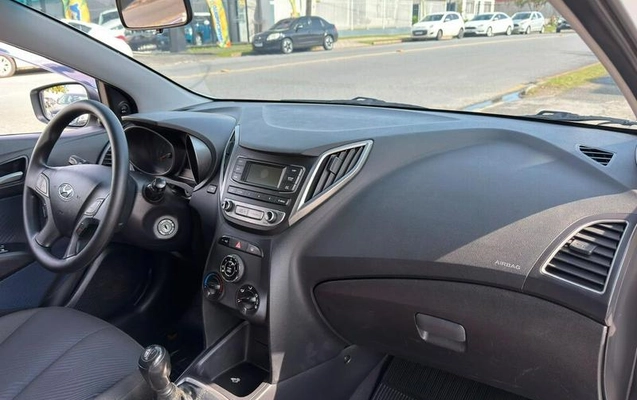 imagem-https://www.socarrao.com.br/sc-vehicle-images-prod/3783154/1789153603126-8415524_8_B_8ff55ce08f.jpeg
