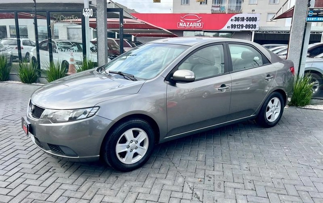 imagem-https://www.socarrao.com.br/sc-vehicle-images-prod/3783300/1789154064999-8406816_1_B_189d20f1cd.jpeg