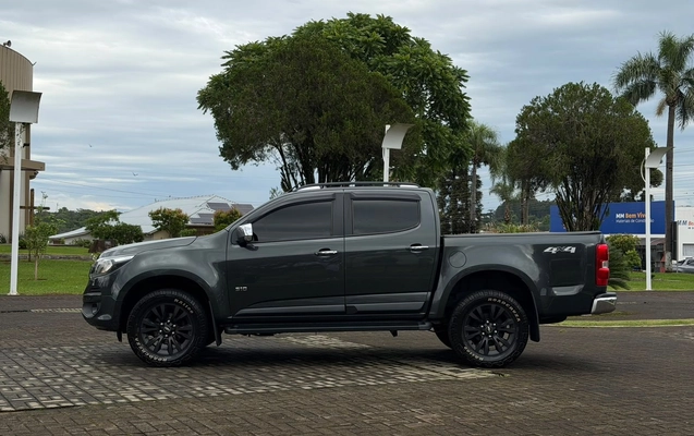 imagem-https://www.socarrao.com.br/sc-vehicle-images-prod/3783308/1789154077997-7d2f7220d2b54df6801733c3cd16d1ca_1789153736102.jpg