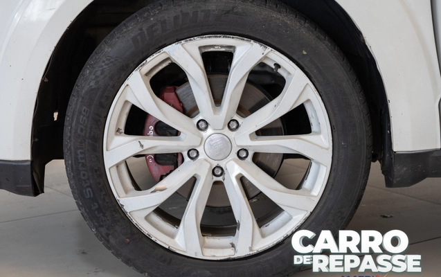 imagem-https://www.socarrao.com.br/sc-vehicle-images-prod/3783578/1789154835510-003_585191-31685e35ad2b28ef0b44891d5e5b7230.jpg