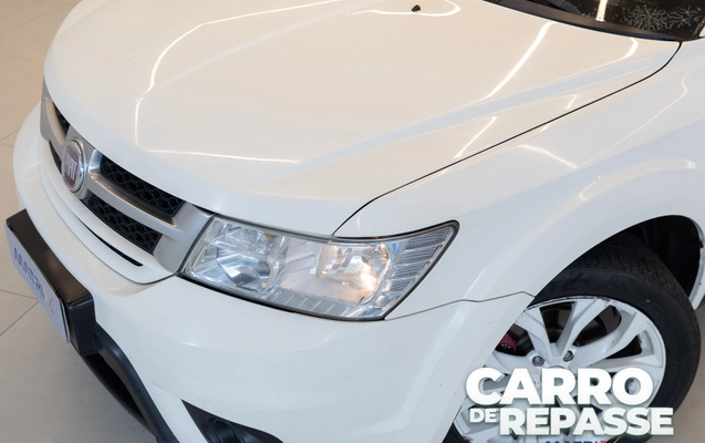 imagem-https://www.socarrao.com.br/sc-vehicle-images-prod/3783578/1789154835511-003_585191-aca2d00045e9d7f885a3b7f28fe65827.jpg