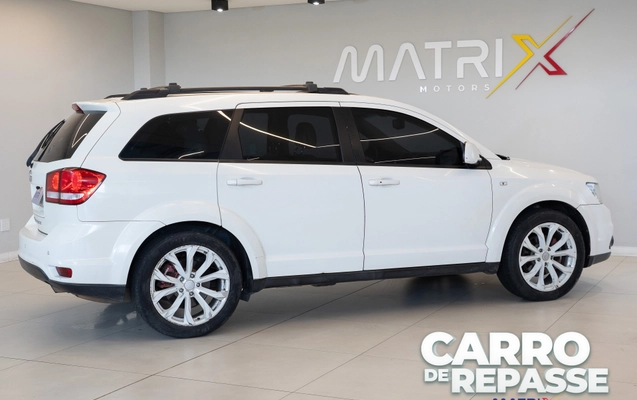 imagem-https://www.socarrao.com.br/sc-vehicle-images-prod/3783578/1789154835525-003_585191-abb96ac3fa863545cfae9b8a97fe9a20.jpg