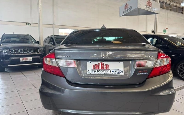 imagem-https://www.socarrao.com.br/sc-vehicle-images-prod/3783585/1789154922341-8469228_0_B_a1d9b06c87.jpeg