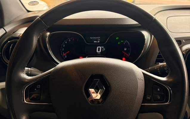 imagem-https://www.socarrao.com.br/sc-vehicle-images-prod/3783836/1789155354289-39ab5316-97b2-4110-aa65-bac75344fbc6.jpg