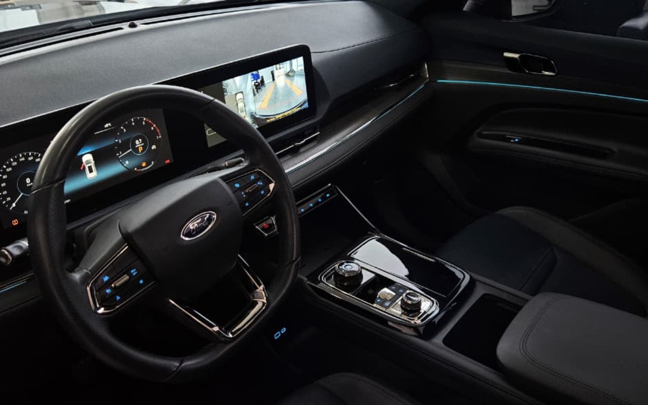 imagem-https://www.socarrao.com.br/sc-vehicle-images-prod/3783905/1789155506174-OTZkZWFmZGUtNzBjYy00MGU3LWI4NjQtZjVhMWFhZjcxN2Y2LmpwZw.jpg