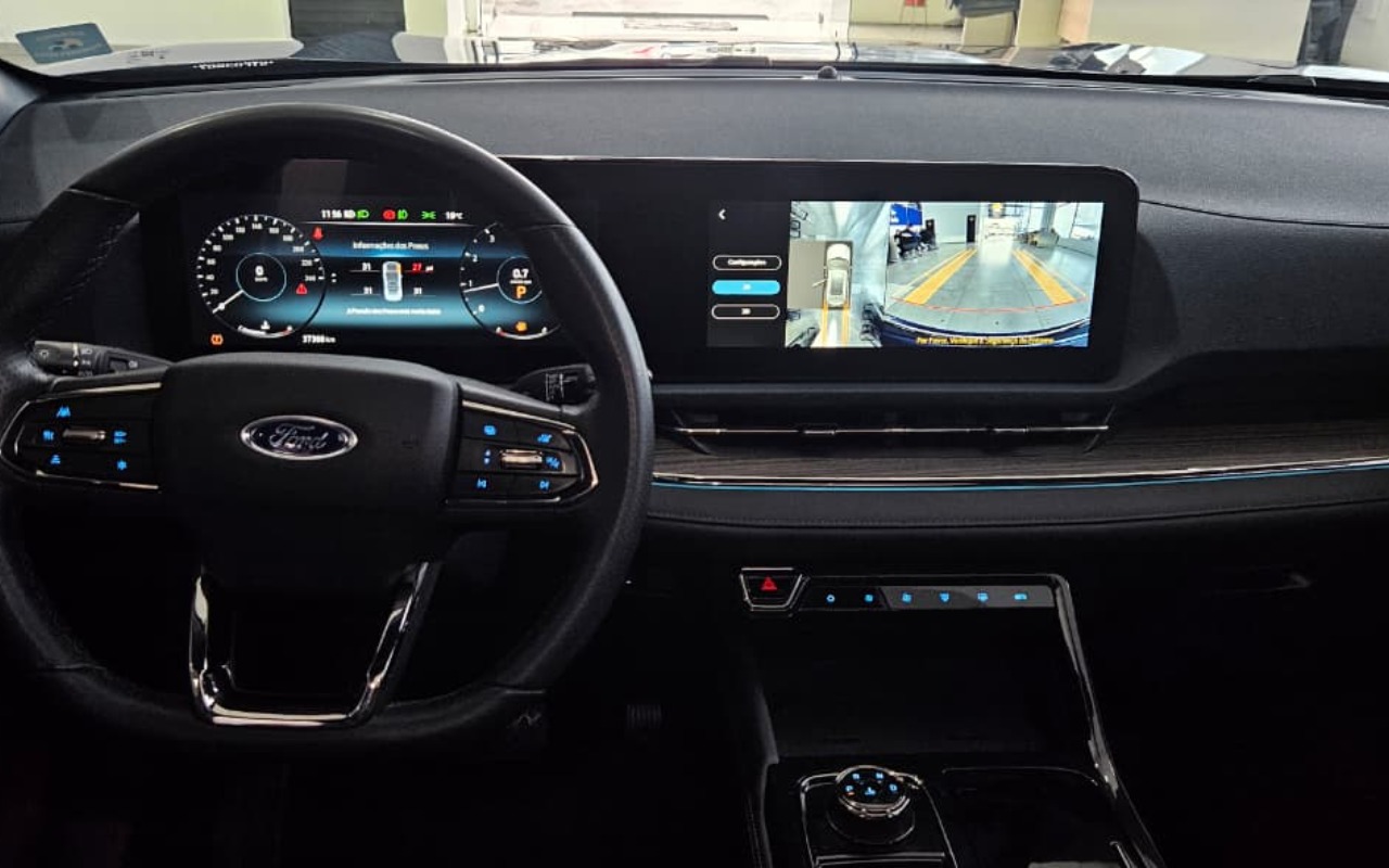 imagem-https://www.socarrao.com.br/sc-vehicle-images-prod/3783905/1789155506265-NTU3ZDJkZjktNDYzZi00NDk1LWJjODctZmJiNzc0NjRmZjUxLmpwZw.jpg