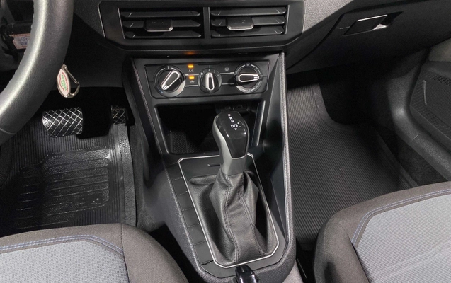 imagem-https://www.socarrao.com.br/sc-vehicle-images-prod/3783941/1789155626557-003_4276f5dd809cd51db5b46fa55cdbabcd.jpg