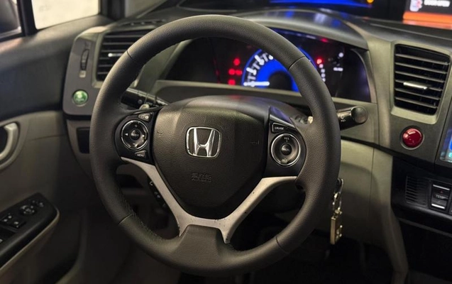imagem-https://www.socarrao.com.br/sc-vehicle-images-prod/3783978/1789570544050-8469429_3_B_a29cd26acd.jpeg