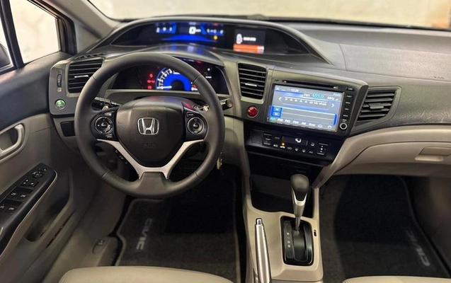 imagem-https://www.socarrao.com.br/sc-vehicle-images-prod/3783978/1789570544052-8469429_4_B_8c74e80545.jpeg
