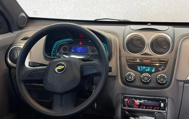 imagem-https://www.socarrao.com.br/sc-vehicle-images-prod/3784092/1789662085556-8469451_5_B_9d7f3e3324.jpeg