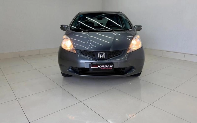 imagem-https://www.socarrao.com.br/sc-vehicle-images-prod/3784093/1789160495307-8469522_4_B_3bb0ce1de1.jpeg