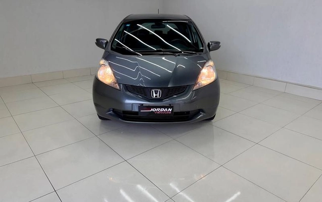 imagem-https://www.socarrao.com.br/sc-vehicle-images-prod/3784093/1789160495307-8469522_5_B_232e2b2aa8.jpeg