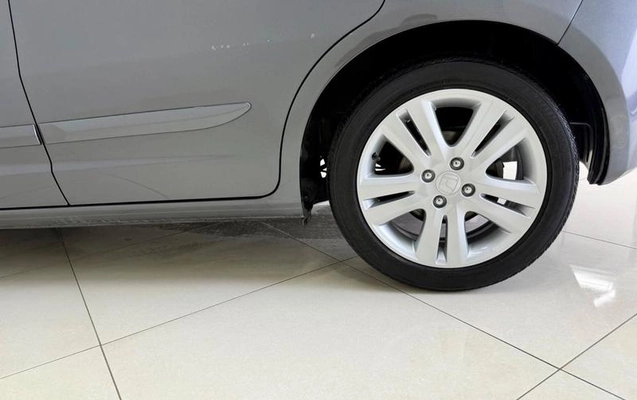 imagem-https://www.socarrao.com.br/sc-vehicle-images-prod/3784093/1789160495308-8469522_11_B_ae9abca7cd.jpeg