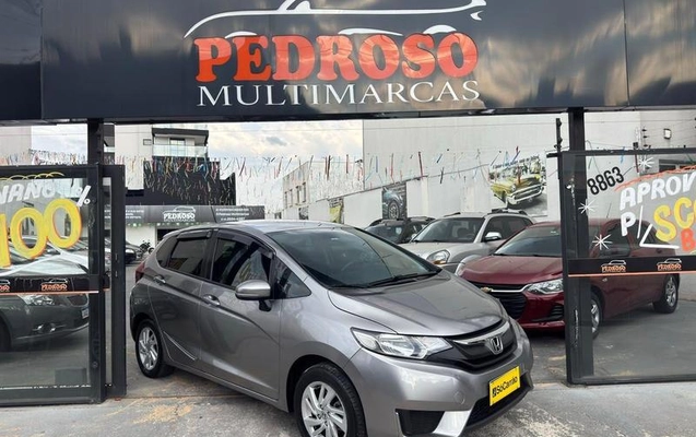 imagem-https://www.socarrao.com.br/sc-vehicle-images-prod/3784154/1789157153506-8450251_16_B_33b444ebfc.jpeg