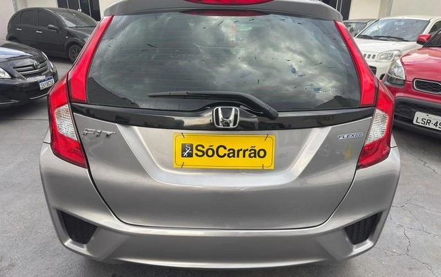 imagem-https://www.socarrao.com.br/sc-vehicle-images-prod/3784154/1789157153521-8450251_9_B_b63cabb456.jpeg