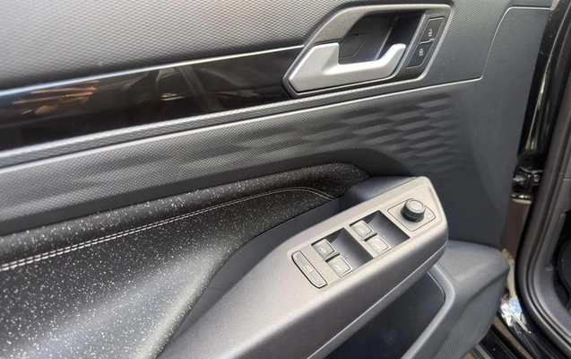 imagem-https://www.socarrao.com.br/sc-vehicle-images-prod/3784161/1789671930678-8467485_14_B_2333fb5f8b.jpeg