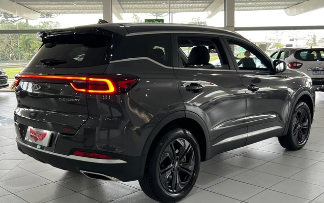 imagem-https://www.socarrao.com.br/sc-vehicle-images-prod/3784209/1789156572997-5_122218.jpg