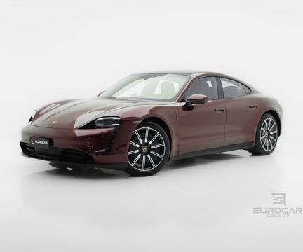 Porsche Taycan 4S (Elétrico) 2021 Vermelho — foto 1 de 3
