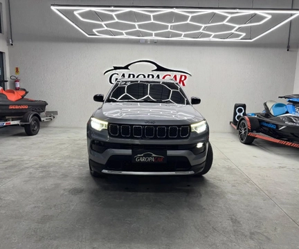 Jeep Compass 2022 Prata — foto 1 de 3