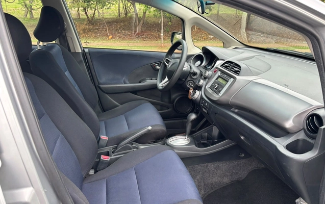 imagem-https://www.socarrao.com.br/sc-vehicle-images-prod/3784498/1789650206714-6c1f483e181449888fd0b2493564a626_1789151319805.jpg