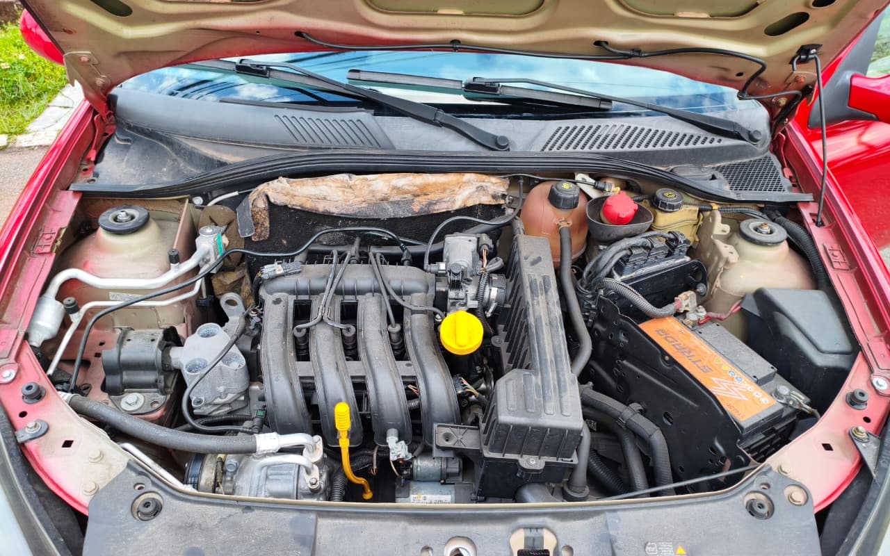 imagem-https://www.socarrao.com.br/sc-vehicle-images-prod/3784506/1789157212674-V2hhdHNBcHAgSW1hZ2UgMjAyNi0wOS0xMSBhdCAxNi41NC4zNSAoMSkuanBlZw.jpeg