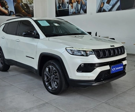 Jeep Compass 2024 Branco — foto 1 de 3