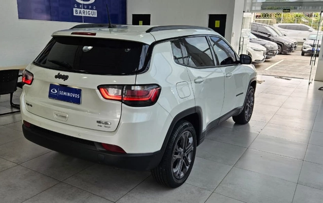 imagem-https://www.socarrao.com.br/sc-vehicle-images-prod/3784584/1789157306249-ZDg5MDVmYzItM2Q5MS00MjVmLWI2MDEtNWY1NDYwZjNhYzgyLmpwZw.jpg