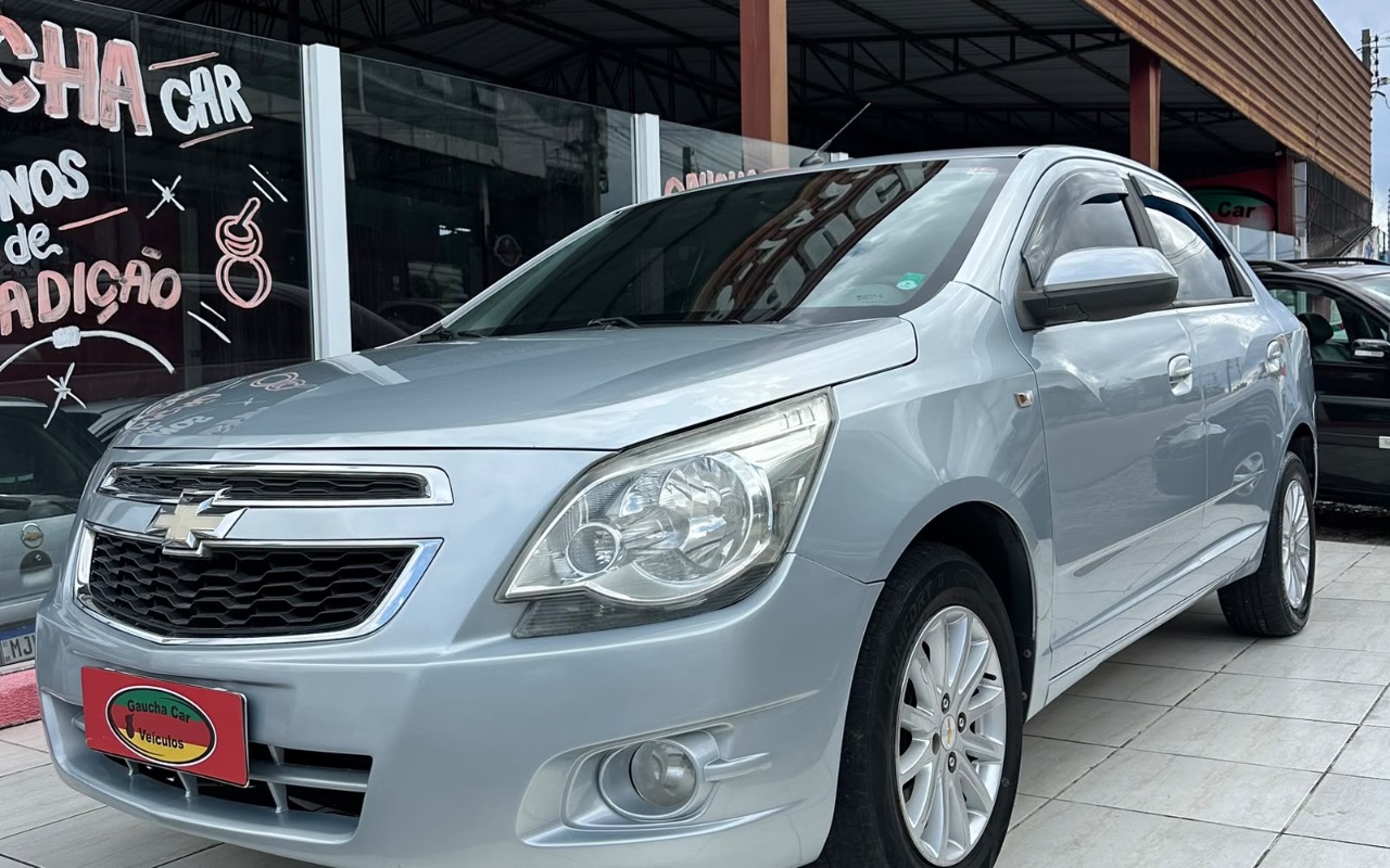 Chevrolet Cobalt 2013 Prata — foto 1 de 3