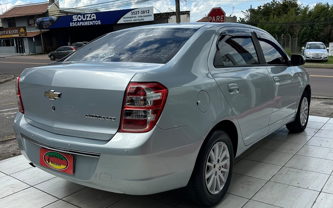 imagem-https://www.socarrao.com.br/sc-vehicle-images-prod/3784603/1789157521415-YjMxMzBiNzYtMWQ0Yi00MjJlLWIxZWEtMTEwY2NkNWExZGQyLmpwZWc.jpeg