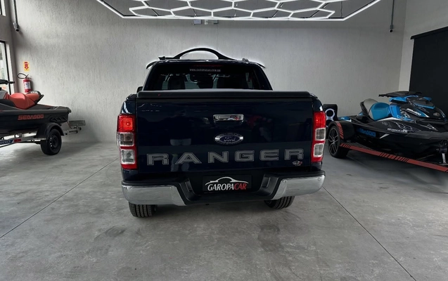 imagem-https://www.socarrao.com.br/sc-vehicle-images-prod/3784699/1789157587602-0af204d0db984dbcb8c0155088c3de02_1789157414679.jpg