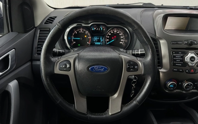 imagem-https://www.socarrao.com.br/sc-vehicle-images-prod/3784699/1789157587607-5e0c4ee78ee64cb186dc3482409f6eae_1789157414695.jpg