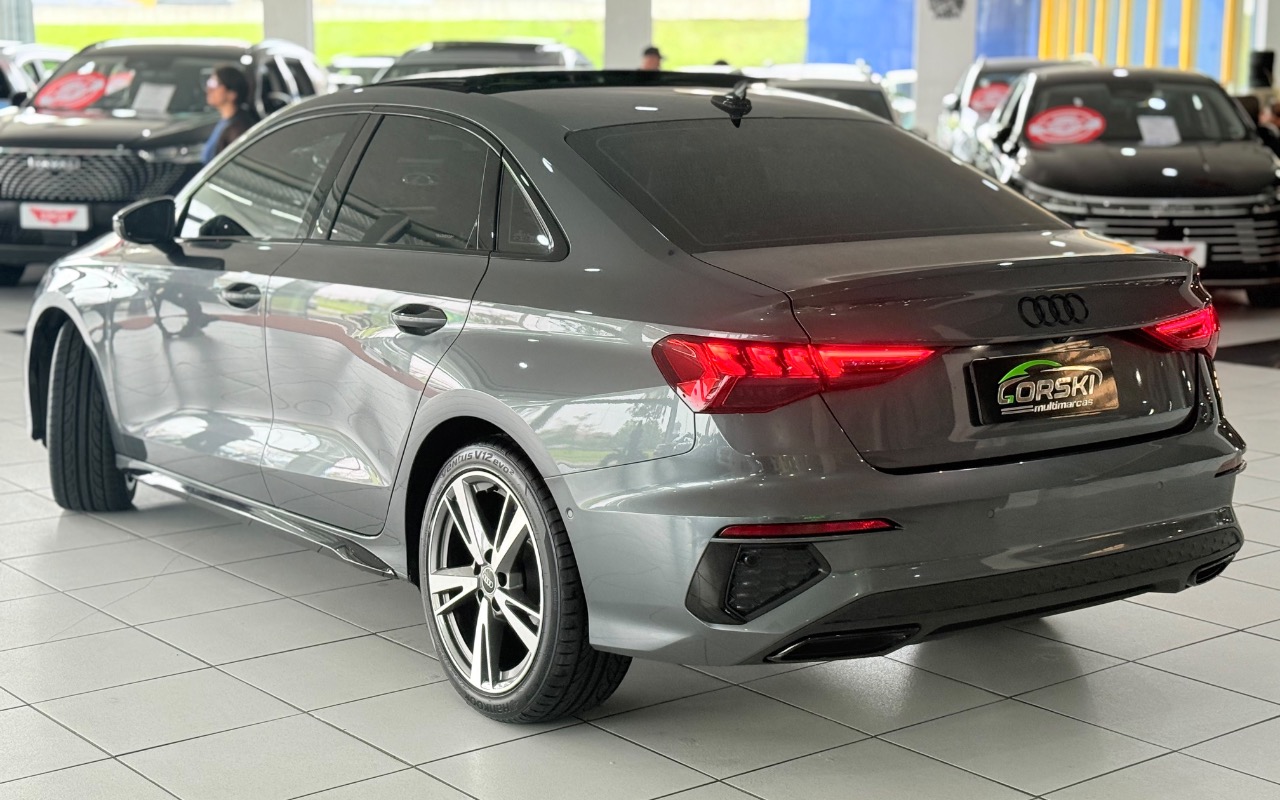 imagem-https://www.socarrao.com.br/sc-vehicle-images-prod/3784743/1789157755039-NGFhMzBkZTktYzNmZi00YTI2LThlYjAtMDc3OTQ2MTBjYWFmLmpwZWc.jpeg