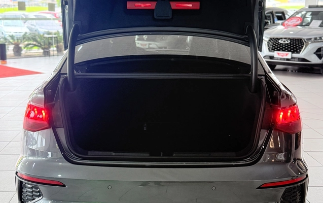 imagem-https://www.socarrao.com.br/sc-vehicle-images-prod/3784743/1789157755129-NjZiOTg5OGUtNTg1Yi00ZDk2LTkwYmItOTg5ZTMxNWE0ZWE2LmpwZWc.jpeg