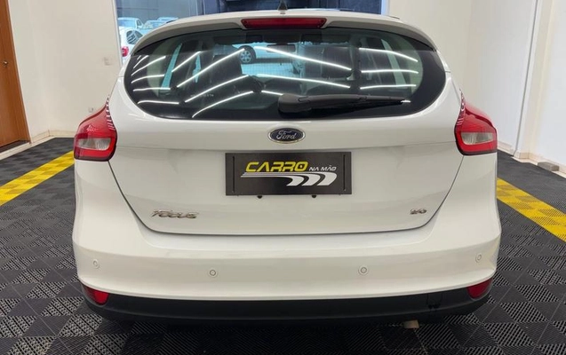 imagem-https://www.socarrao.com.br/sc-vehicle-images-prod/3784786/1789158012046-8459974_6_B_ada31b6d2b.jpeg