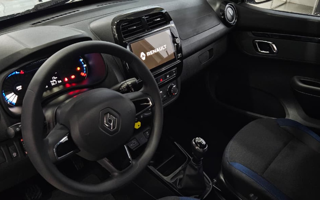 imagem-https://www.socarrao.com.br/sc-vehicle-images-prod/3784846/1789158208871-YjA4ZGI1NDQtNjkwYy00OWY1LTg3MjktZDIzNzE2NzYwOGFiLmpwZw.jpg
